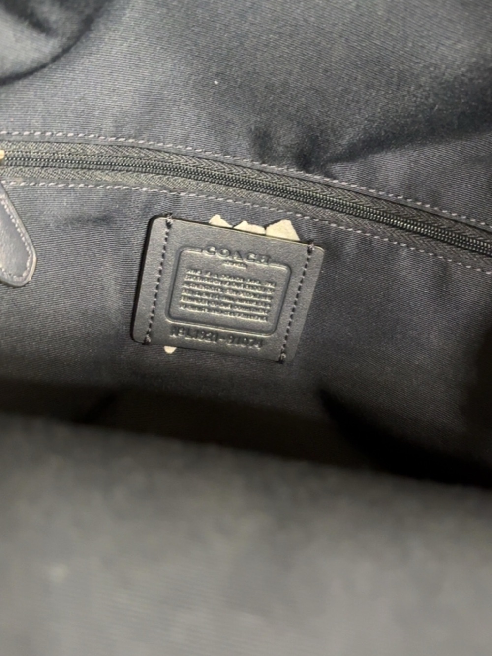 Coach Signature Backpack - Picture 4 of 7